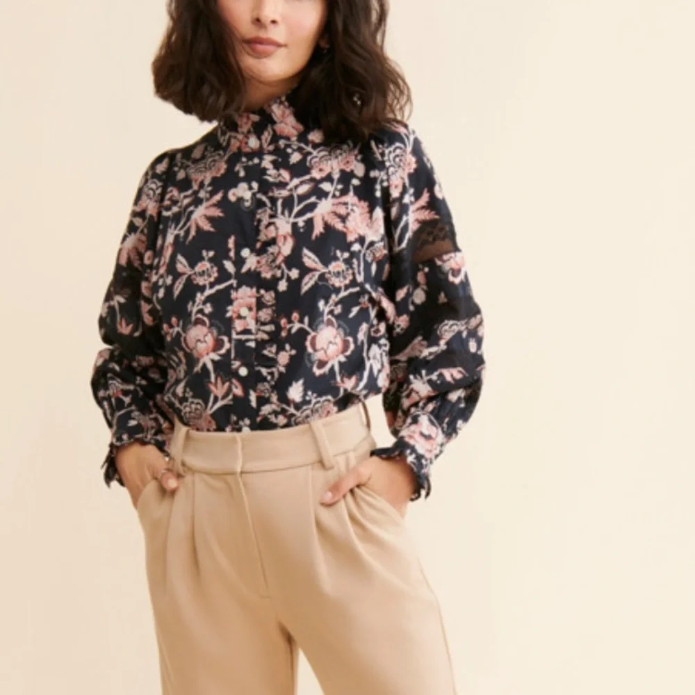 Love the Label Cotton floral button down blouse - Picture 2 of 8